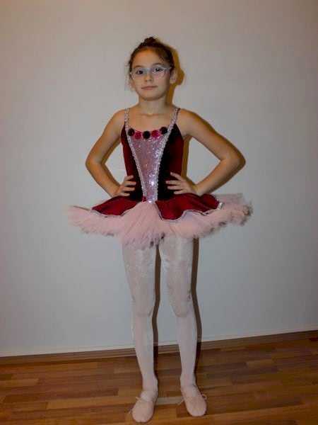 AYCE KOSTÜM - ÇİÇEKLİ BORDO KADİFE TÜTÜ - T39